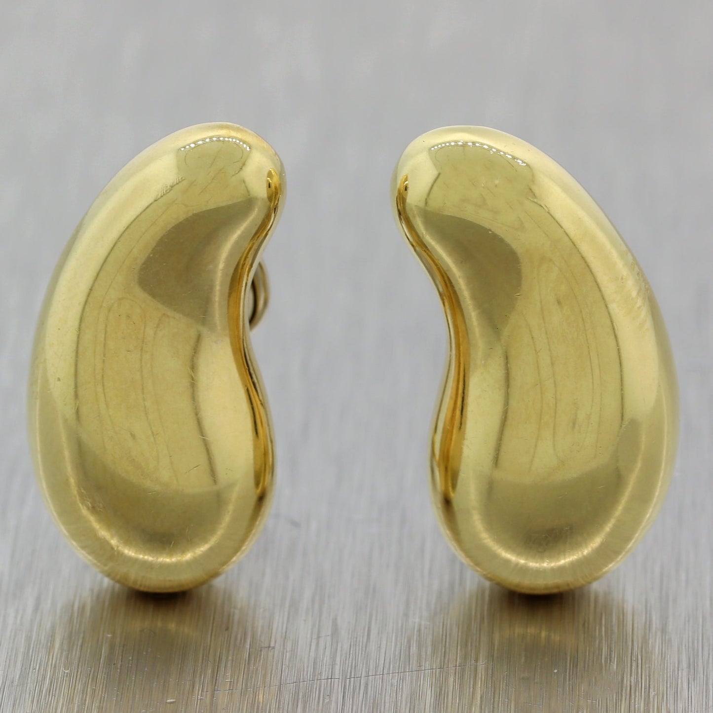 Tiffany & Co. Elsa Peretti 18k Yellow Gold Extra Large Bean Clip-On Earrings